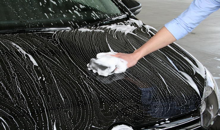 黒い車の手入れで注意すべきポイント