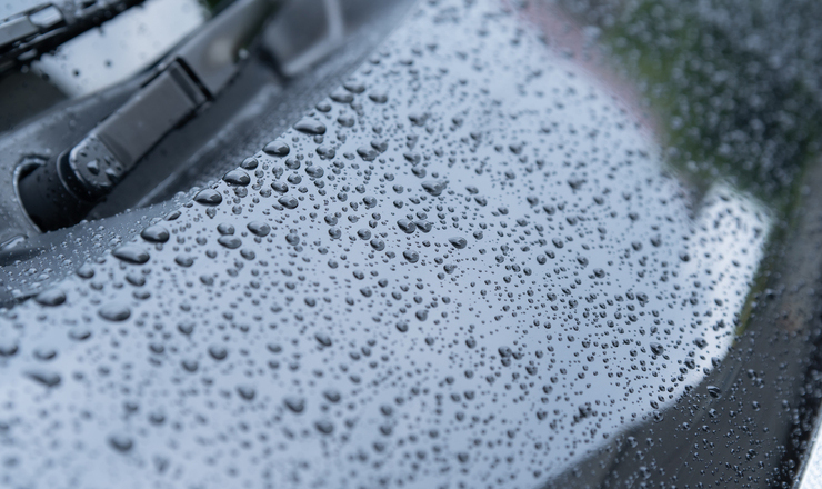 ガラス系コーティング施工後の雨染みの対処方法など解説｜ガラス系